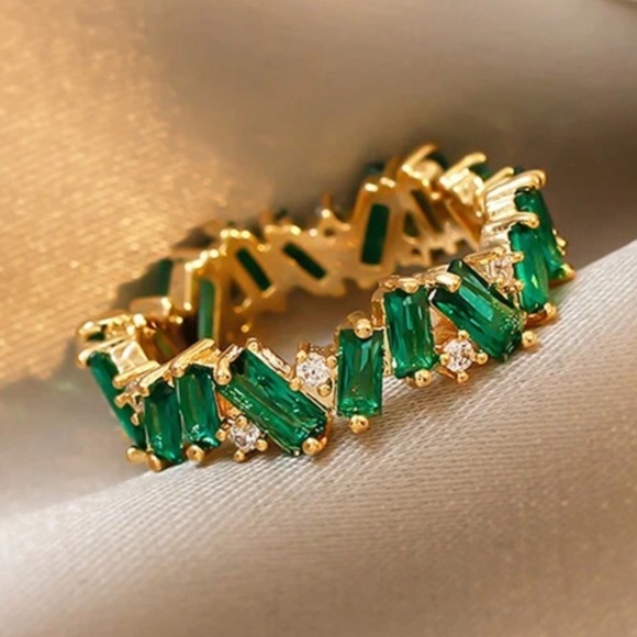 Luxe 14k Gold Plated 925 Sterling Silver Cubic Zirconia Ring - Picture 3 of 9